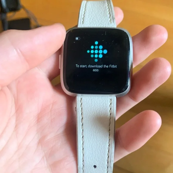 Versa Lite Fitbit and Accessories